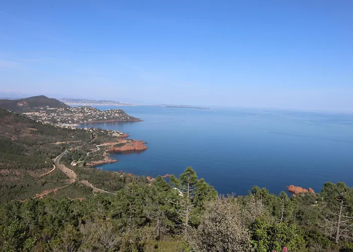 مكان تخييم L'incontournable Confort Siblu Fréjus